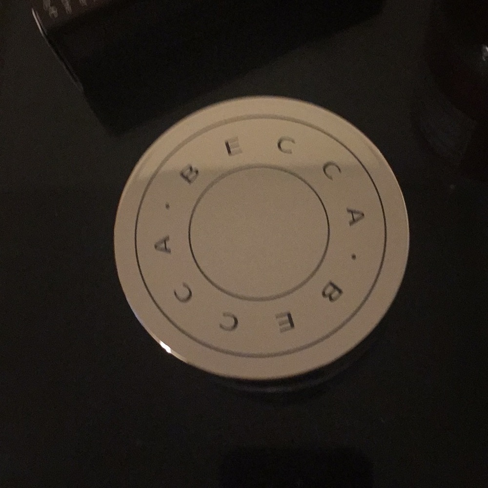 BECCA Hydra-Mist Set and Refresh Powder